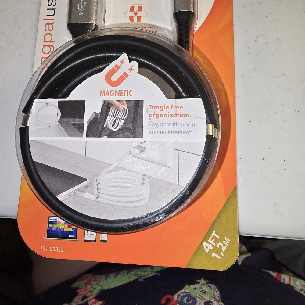 Magnetic Black Charging Cable 4ft